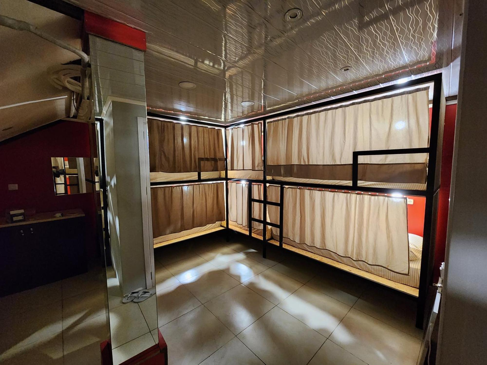 Gallary Hostel 第比利斯 外观 照片