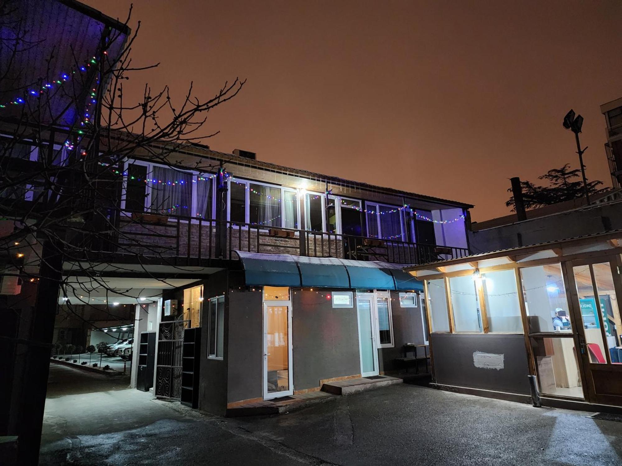 Gallary Hostel 第比利斯 外观 照片