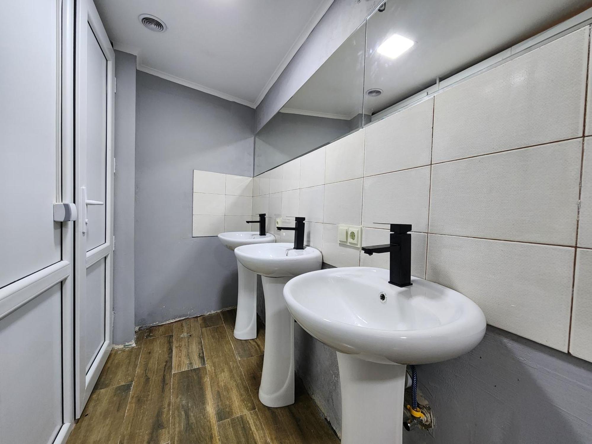 Gallary Hostel 第比利斯 外观 照片