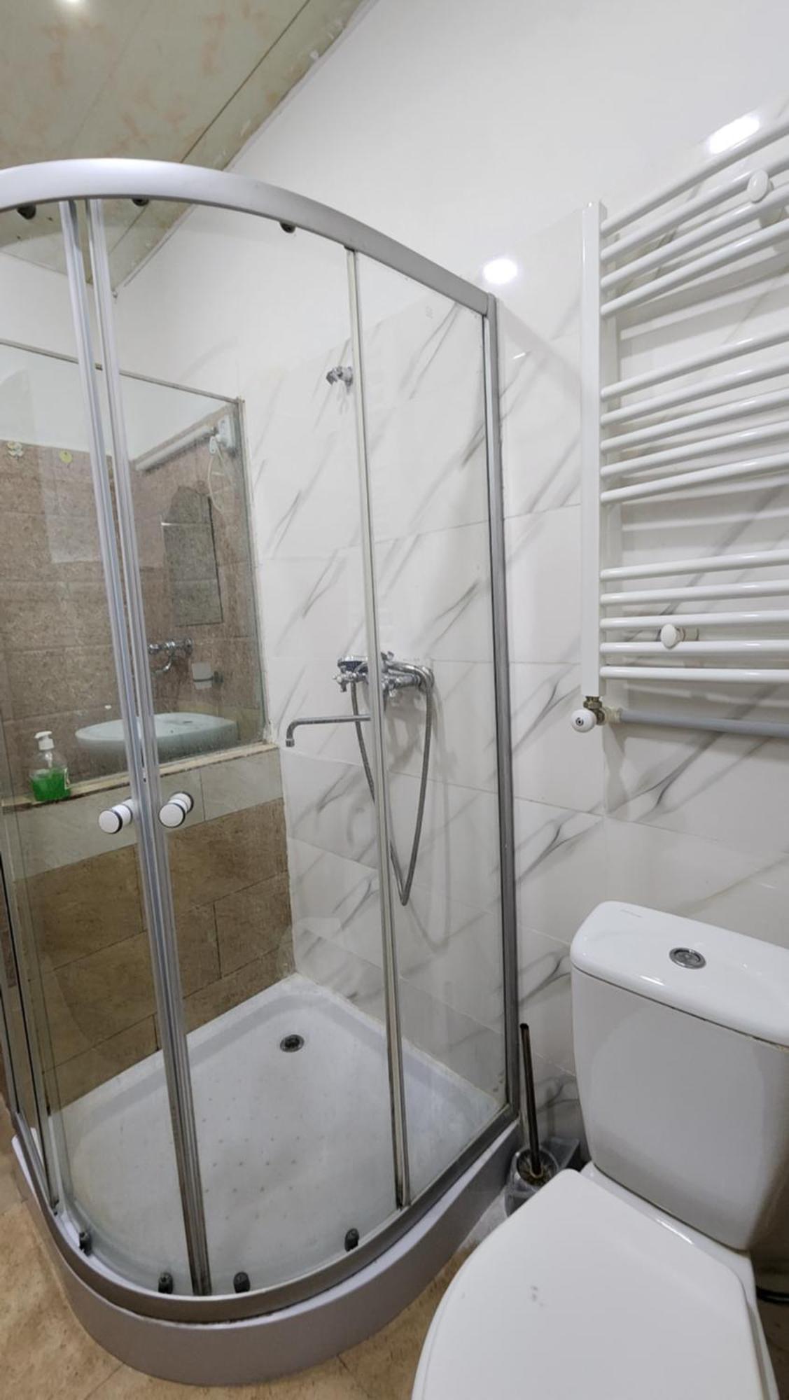Gallary Hostel 第比利斯 外观 照片
